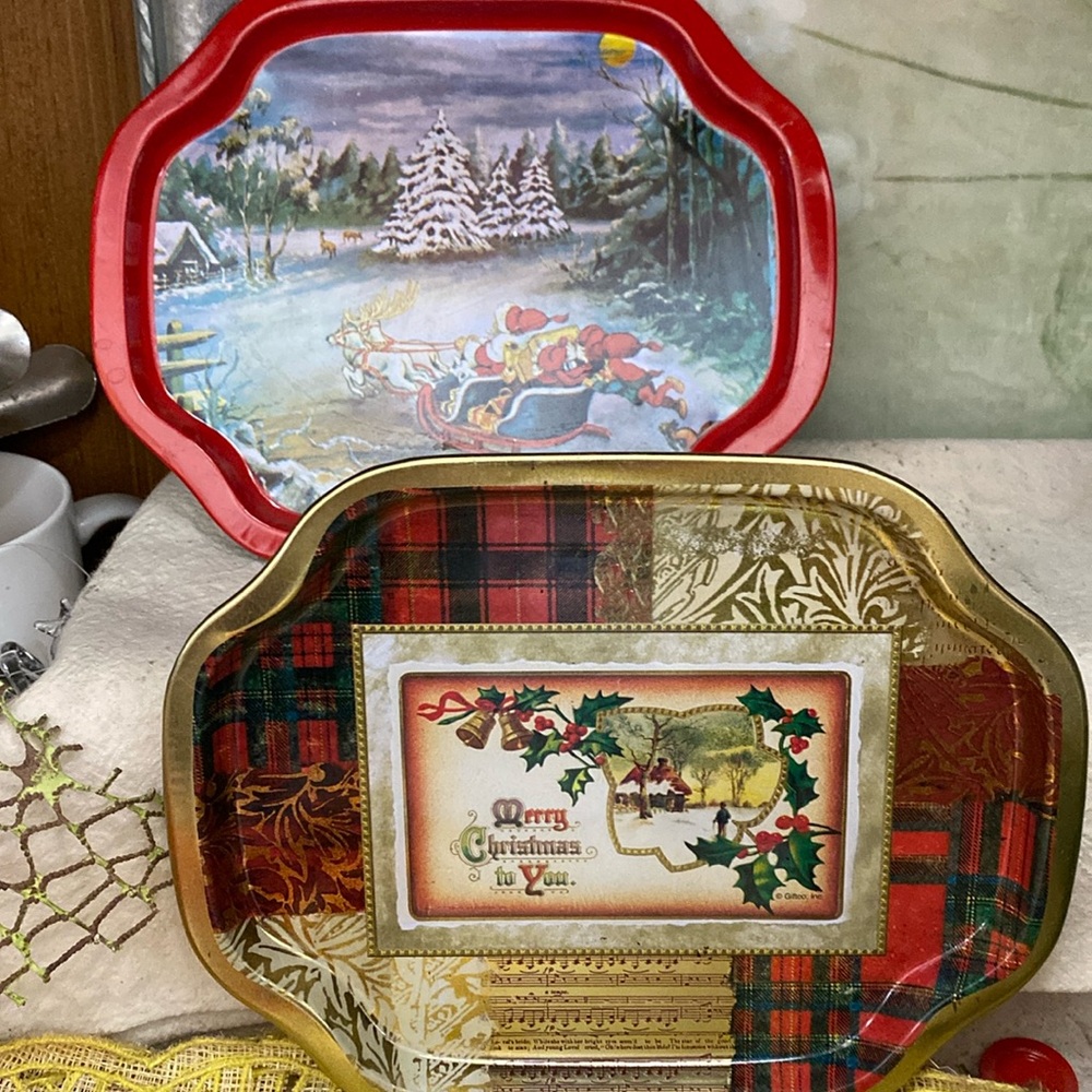 Small Holiday Tin Trays